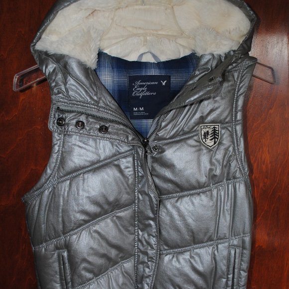Women's American Eagle Silver Fur-Line Hooded Vest - Picture 1 of 3